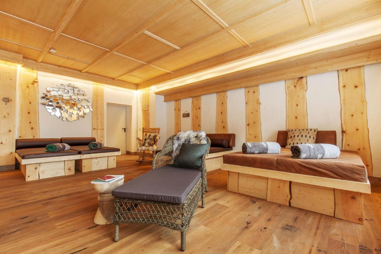 Appartement Loser Mit Indoorpool Und Sauna Бад-Гойзерн Екстер'єр фото