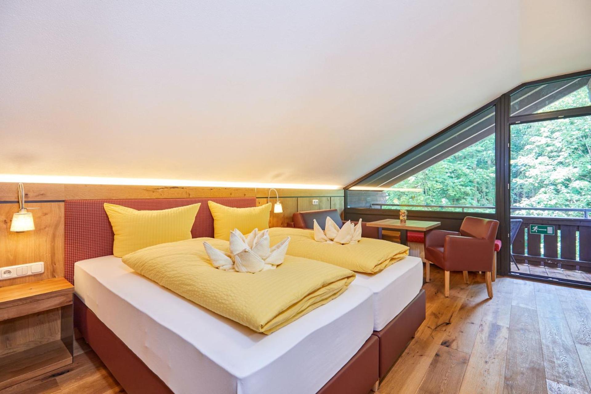 Appartement Loser Mit Indoorpool Und Sauna Бад-Гойзерн Екстер'єр фото